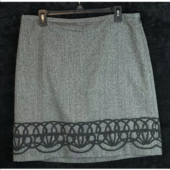 LOFT Dresses & Skirts - Ann Taylor LOFT Gray Soutache Skirt Sz 12